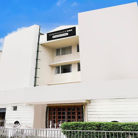 Hotel Super Townhouse Oak Vashi Turambhe Exteriér fotografie