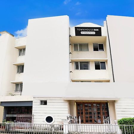 Hotel Super Townhouse Oak Vashi Turambhe Exteriér fotografie