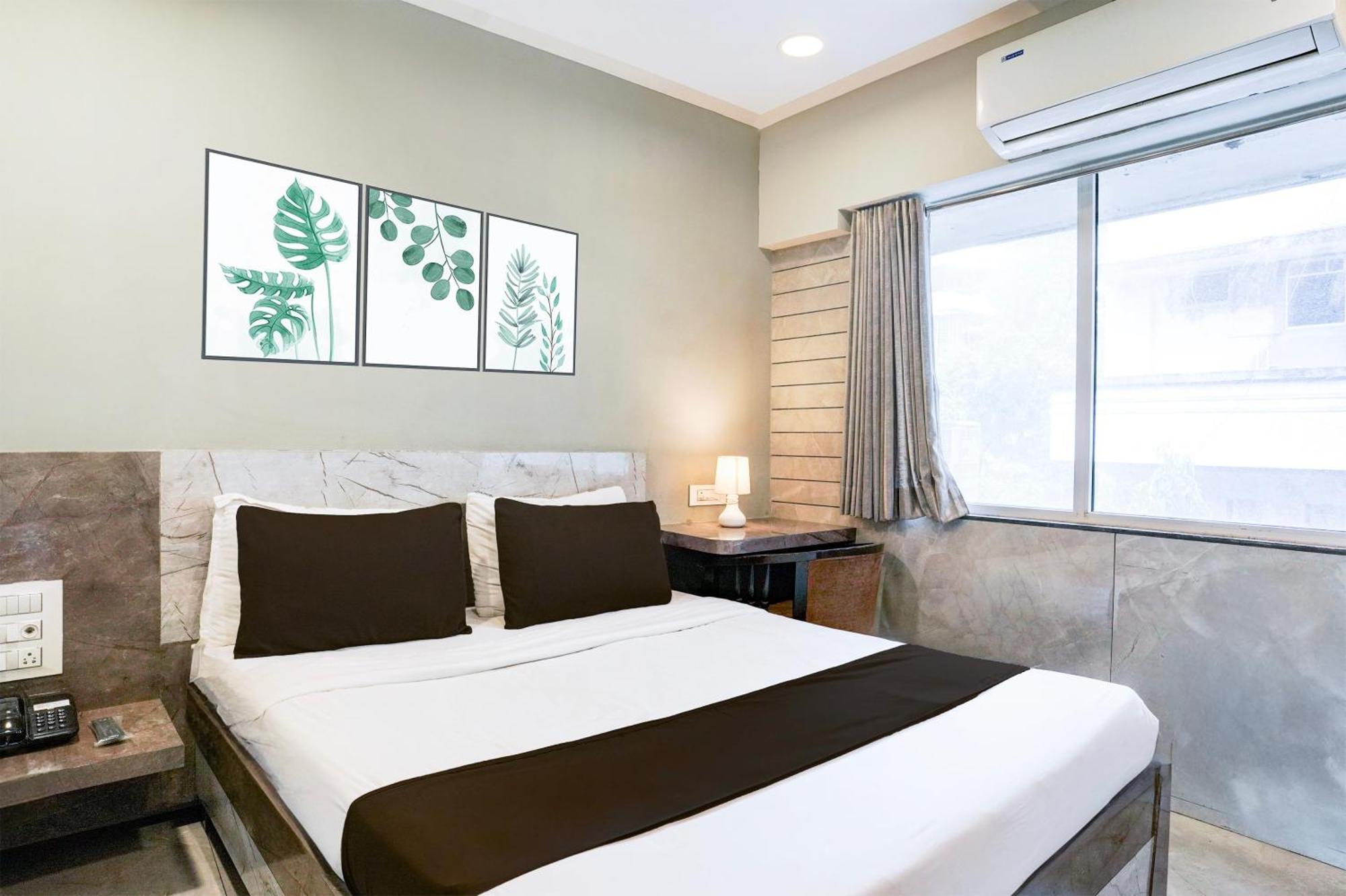Hotel Super Townhouse Oak Vashi Turambhe Exteriér fotografie