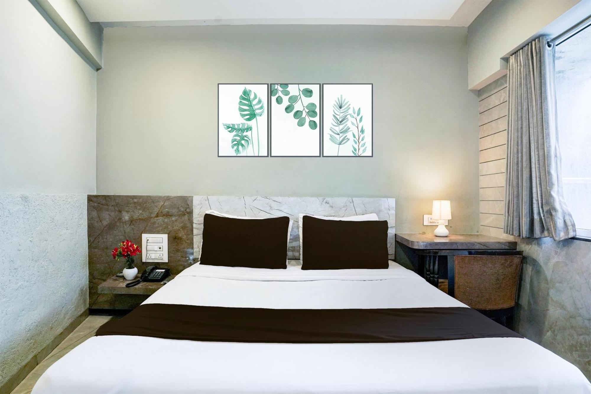 Hotel Super Townhouse Oak Vashi Turambhe Exteriér fotografie
